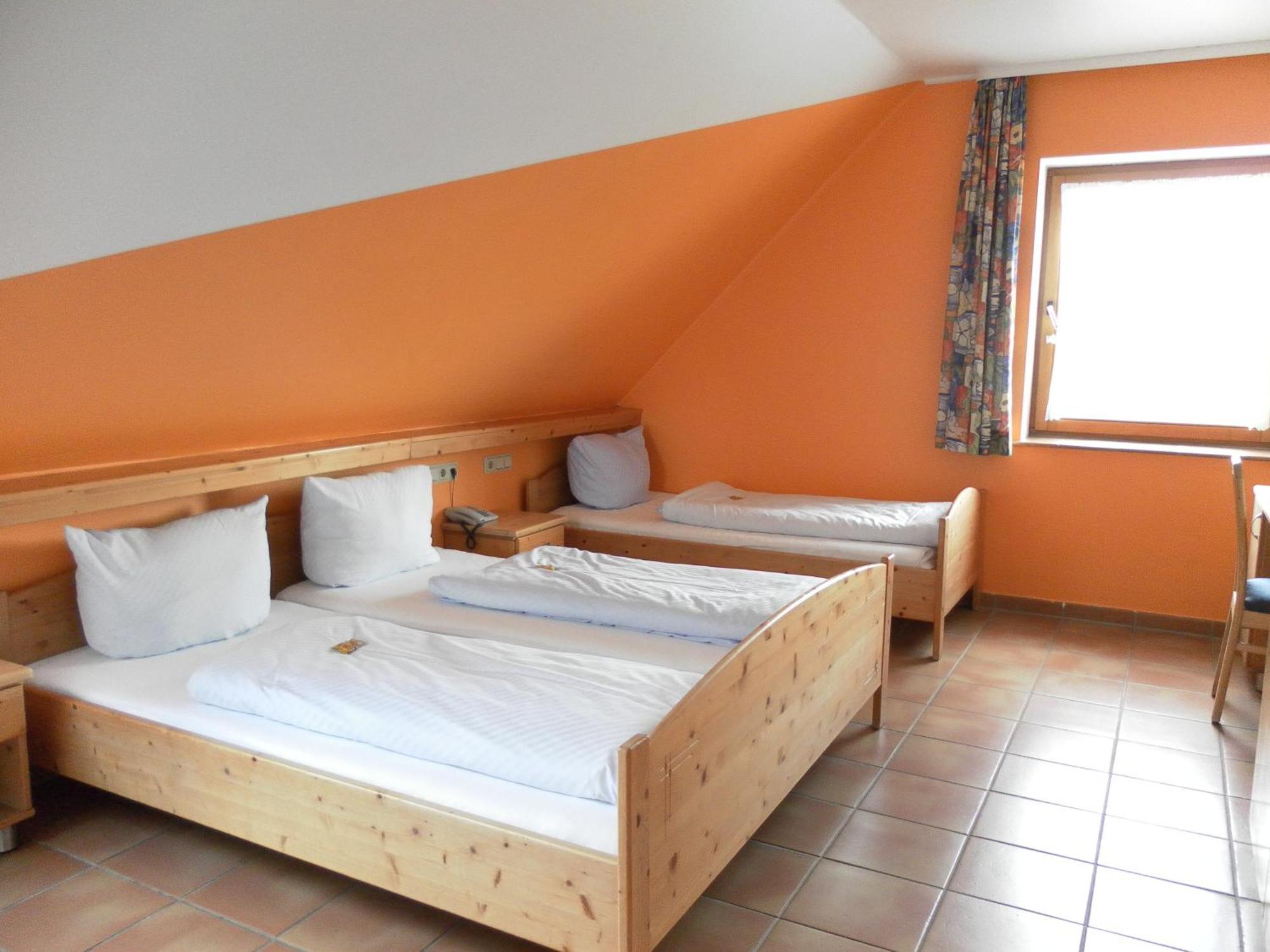 Landgasthof Asum Dasing Buitenkant foto
